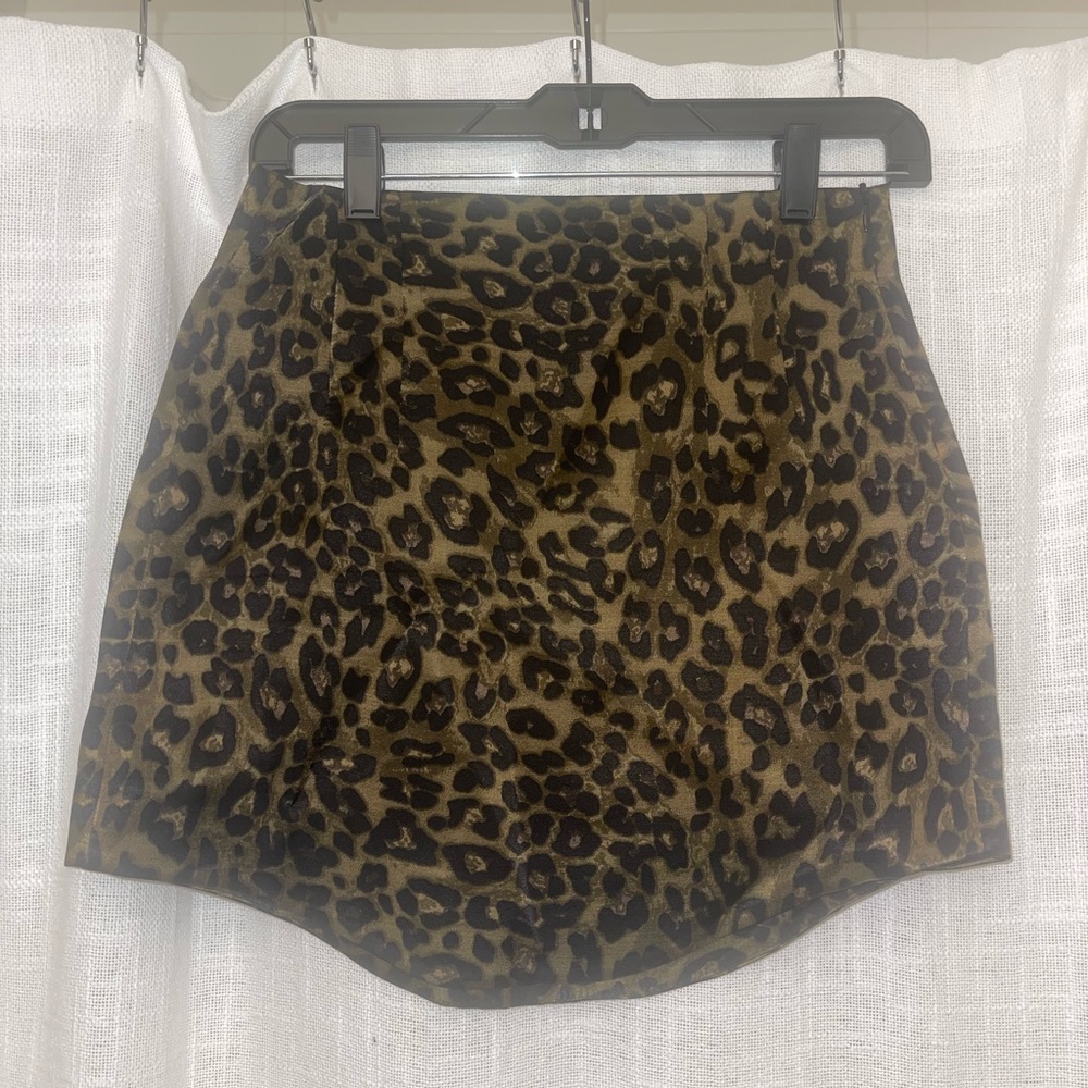 Cheetah skirt - ZARA/ never worn